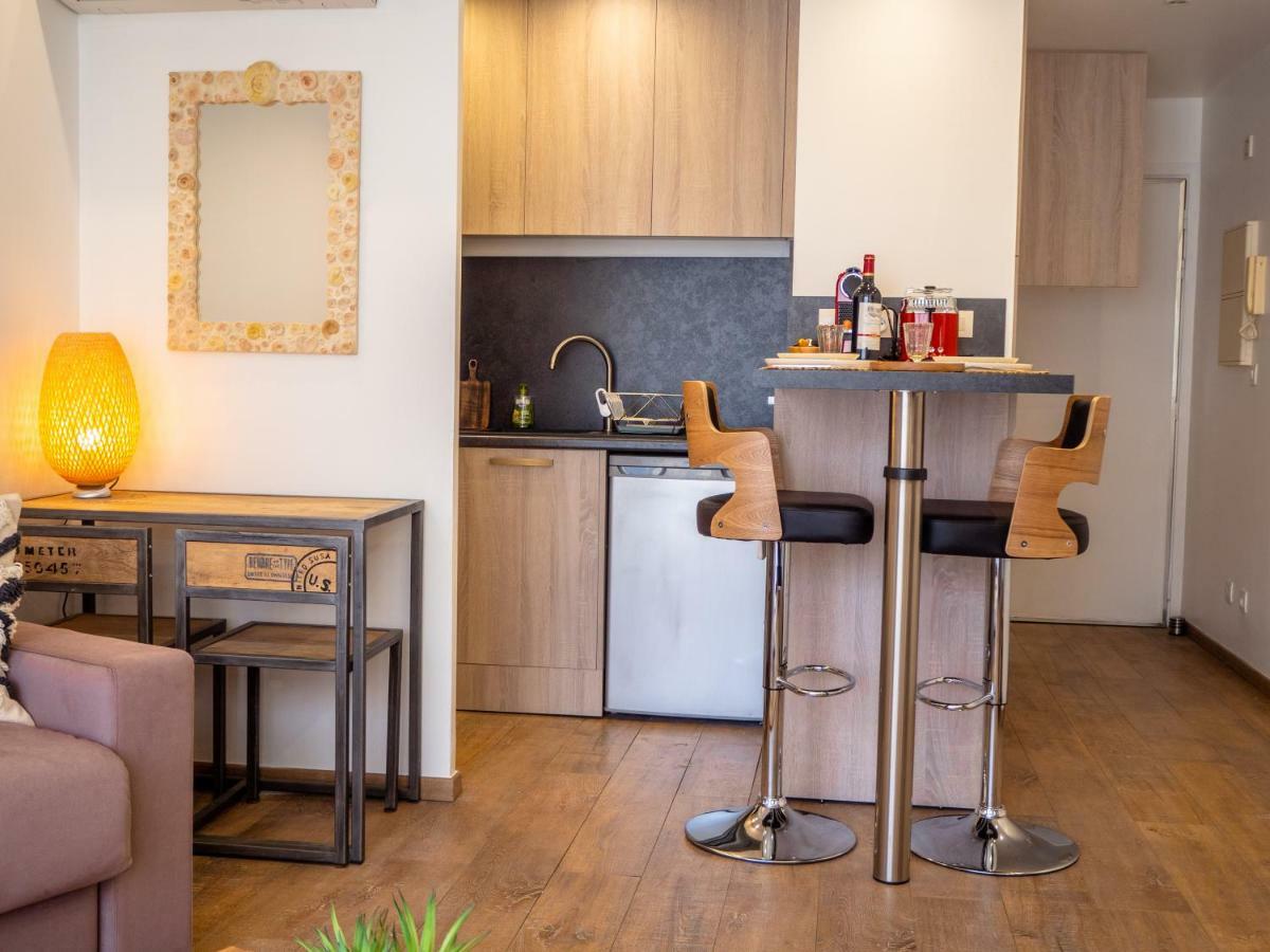 Tres Jolie Studio Au Pied Du Suquet Канни Екстер'єр фото